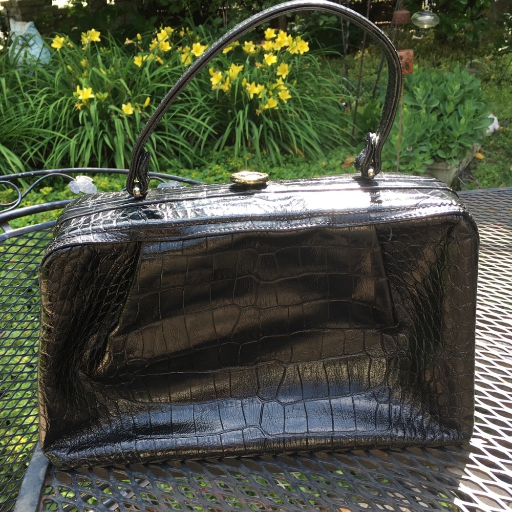 Leather Liz Claiborne purse